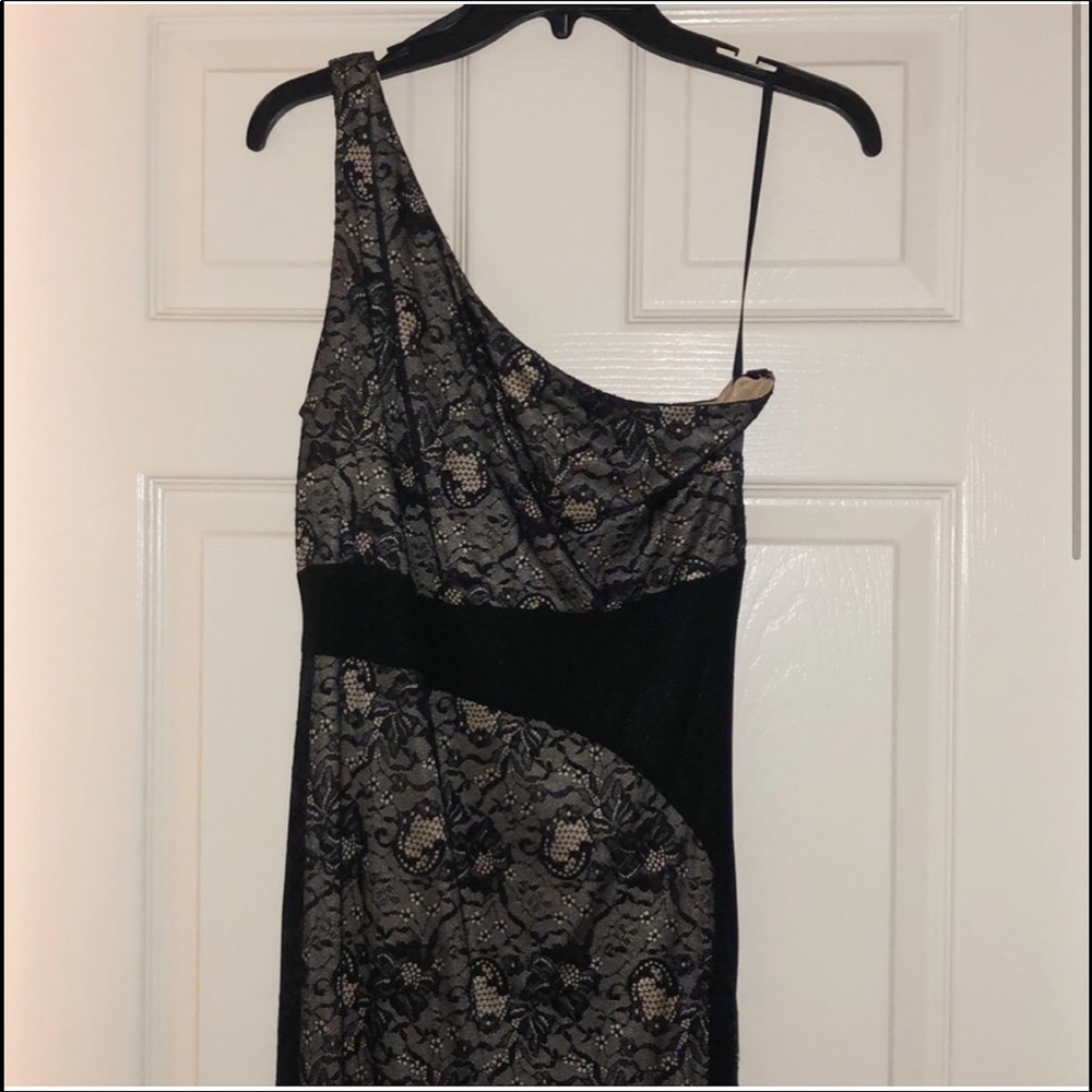 Laundry Black Lace One Shoulder Evening Gown